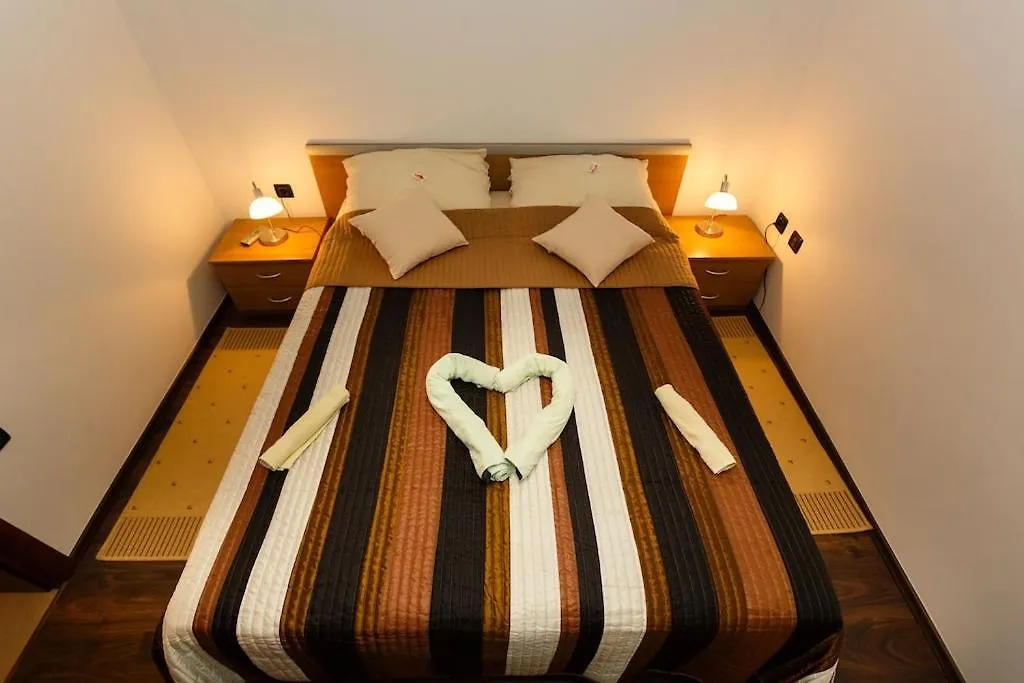 Premium Apartment Near Center And Beach With Parking Krk Town Croatia