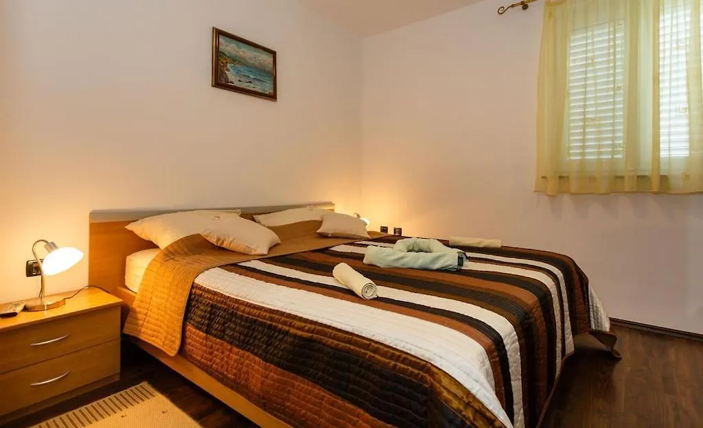 Premium Apartment Near Center And Beach With Parking Krk Town