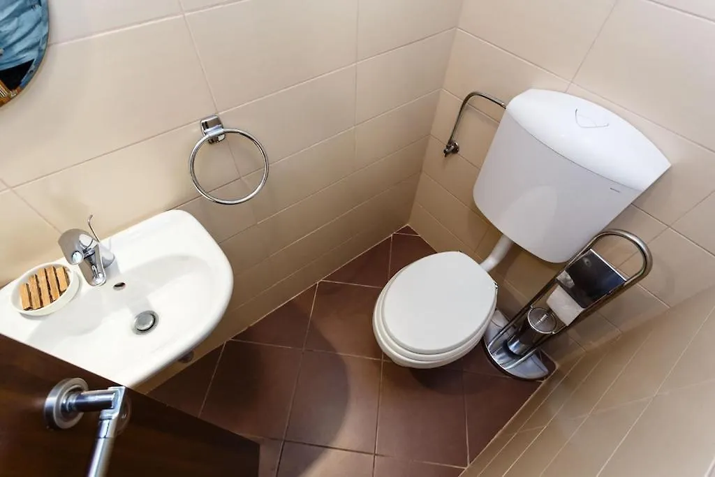 Premium Apartment Near Center And Beach With Parking Krk Town